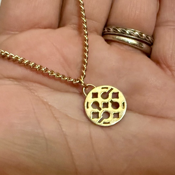 Coach Dainty Gold-tone Signature Poppy Pendant Necklace - Picture 6 of 7